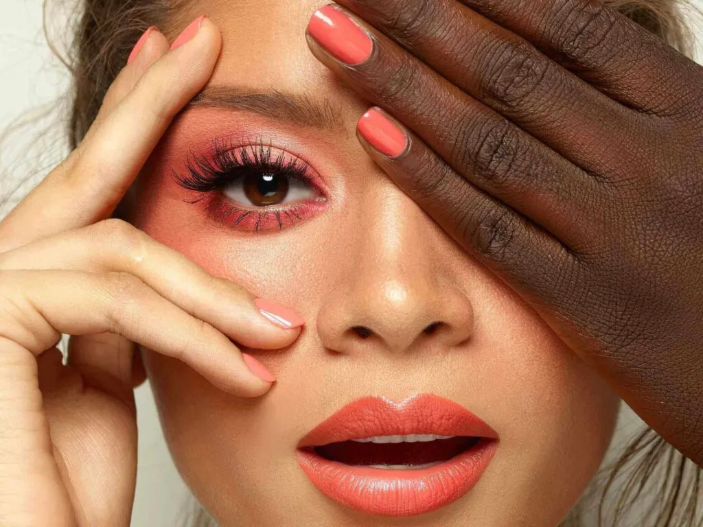 Living Coral Pantone La Tendenza Unghie 2019